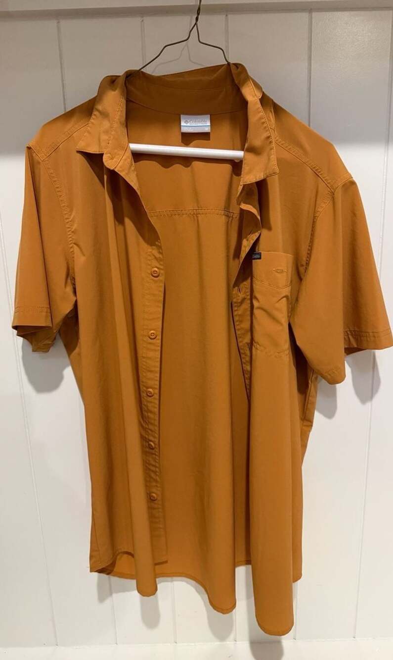Columbia Sportswear Short Sleeve Shirt Size M Mustard Gold